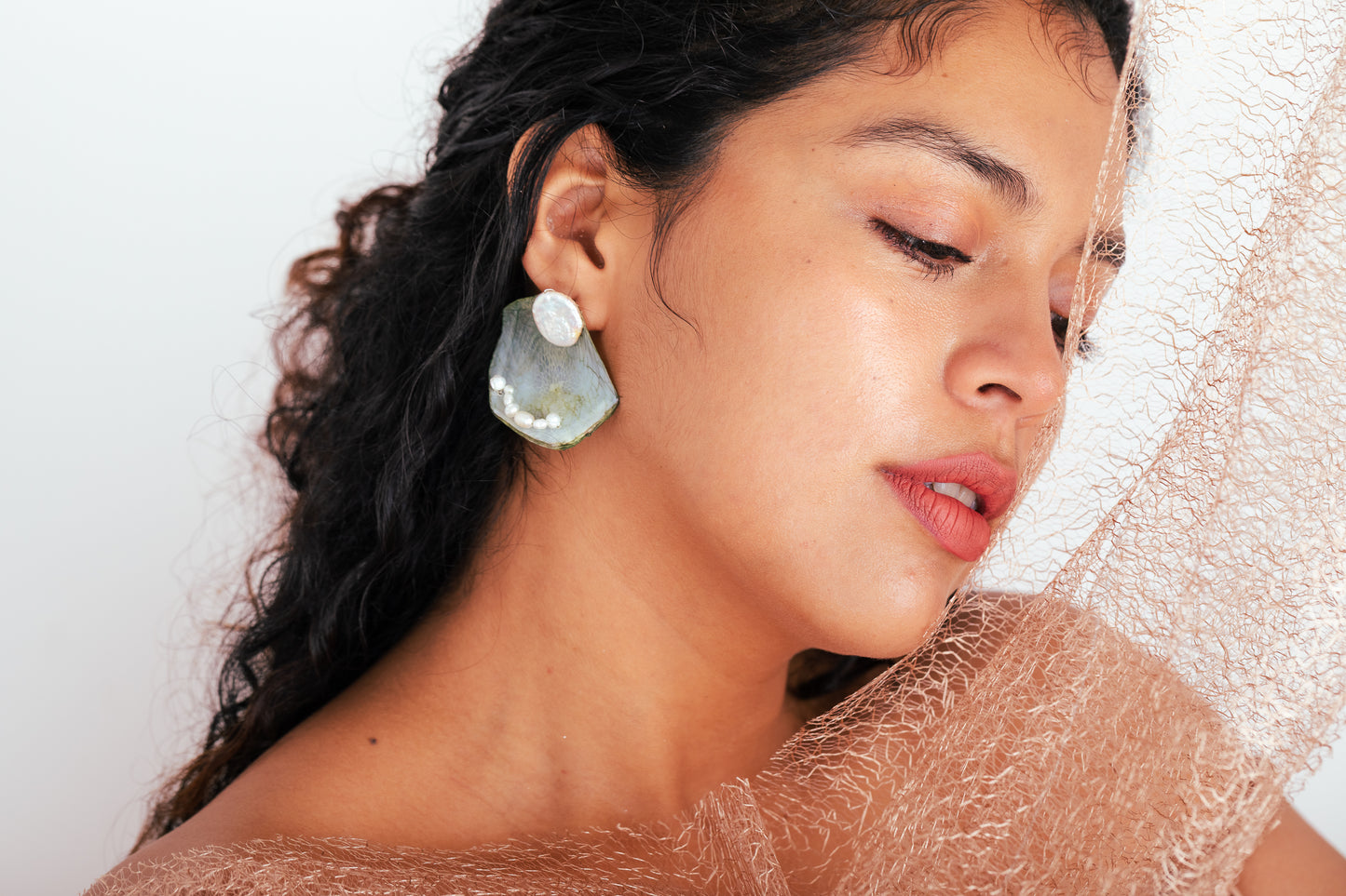 Agua Medium Stud Earrings